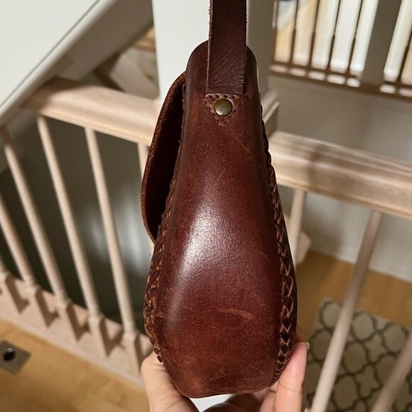 Handmade Vintage Tooled And Woven Leather Crossbody Bag in Deep Rich Brown - Picture 3 of 13